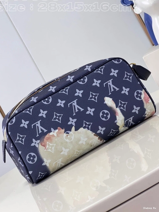 LOUIS DOPP POUCH VUITTON KIT TOILET 0724